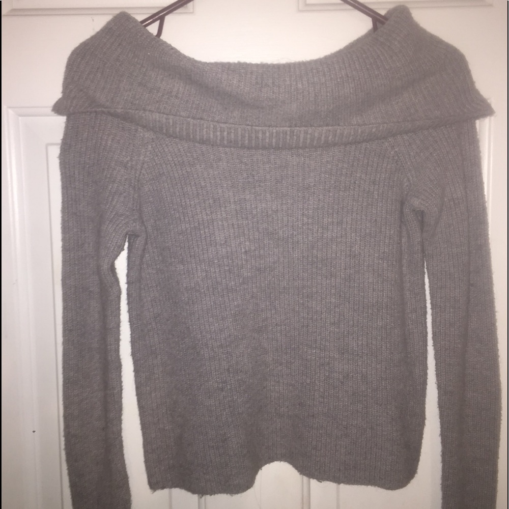 grey cropped off the shoulder sweater